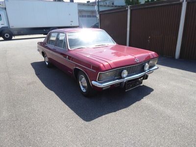 Rot Gebraucht 1971 Opel Admiral Limousine | € 25.000