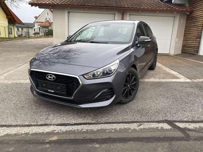 Grau Gebraucht 2018 Hyundai i30 GO! Limousine | € 12.490 (Superpreis)