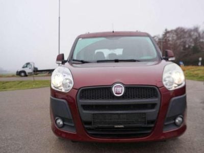 Rot Gebraucht 2011 Fiat Doblò Dynamic Van / Kleinbus | € 3.900 (Guter Preis)