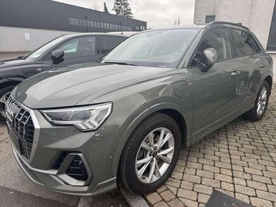 gebraucht Audi Q3 45 TFSI e S line Hybrid mit 150/245 PS