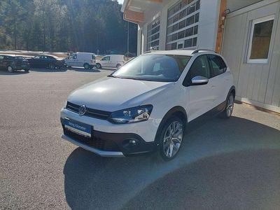 Gebraucht VW Polo 75 PS (55 kW) 2015 Weiß Limousine