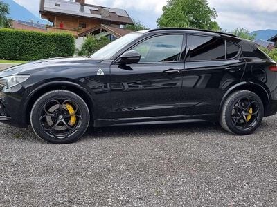 Schwarz Gebraucht 2018 Alfa Romeo Stelvio Quadrifoglio SUV | € 39.500 (Teuer)