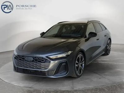 Mittelgrau metallicperleffekt Neu 2025 Audi A5 Ambiente Coupé | € 78.110 (Teuer)