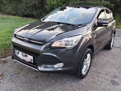Gebraucht Ford Kuga Trend 120 PS (88 kW) 2016 Grau SUV