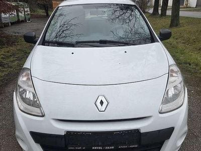Gebraucht 2012 Renault Clio IV Limousine | € 2.850