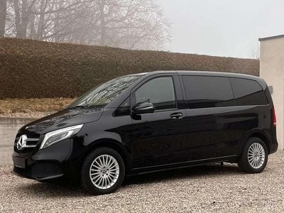 Gebraucht Mercedes V220 163 PS (119 kW) 2021 Schwarz Van / Kleinbus