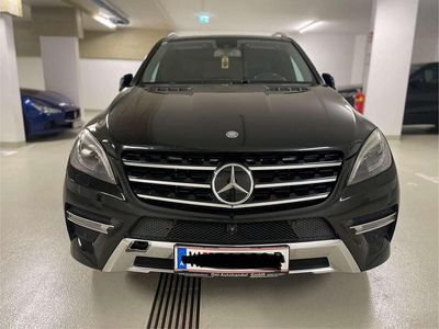 Schwarz Gebraucht 2014 Mercedes ML350 SUV | € 13.999 (Fairer Preis)