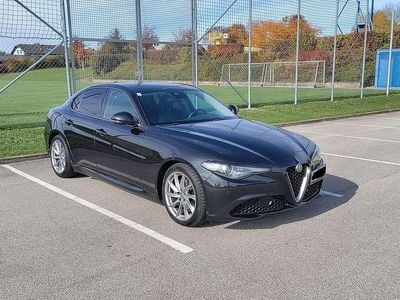 Schwarz Gebraucht 2016 Alfa Romeo Giulia Super Limousine | € 17.490 (Etwas zu teuer)