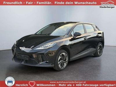 Schwarz Neu 2025 MG MG4 EV Kleinwagen | € 22.757 (Fairer Preis)