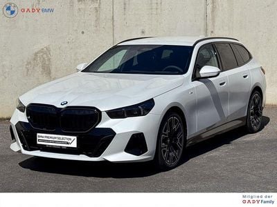 Gebraucht BMW 520 Shadowline 197 PS (144 kW) 2025 Weiß Kombi