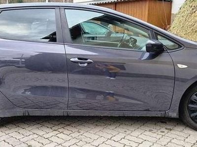 Gebraucht Kia Ceed 90 PS (66 kW) 2016 Grau Kleinwagen