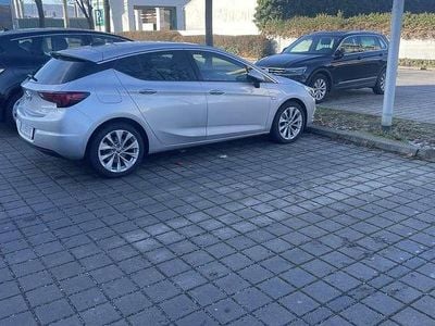 Gebraucht 2016 Opel Astra Business Limousine | € 8.000