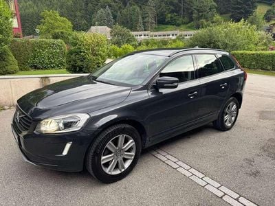 Grau Gebraucht 2015 Volvo XC60 Kinetic SUV | € 16.900 (Guter Preis)