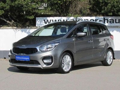 Gebraucht Kia Carens Gold 116 PS (85 kW) 2018 Grau Van / Kleinbus