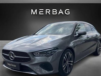 Mountaingrau metallic Gebraucht 2024 Mercedes CLA180 Shooting Brake Progressive Kombi | € 36.990