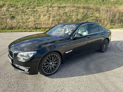 Schwarz Gebraucht 2014 BMW 740 Limousine | € 27.999 (Etwas zu teuer)