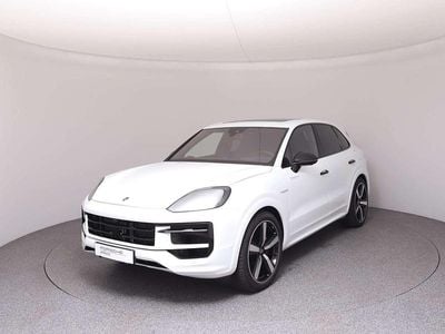 Weiss normal Gebraucht 2025 Porsche Cayenne SUV | € 129.900
