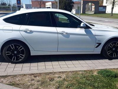 Weiß Gebraucht 2015 BMW 320 Gran Turismo Sport Line Limousine | € 12.900 (Superpreis)