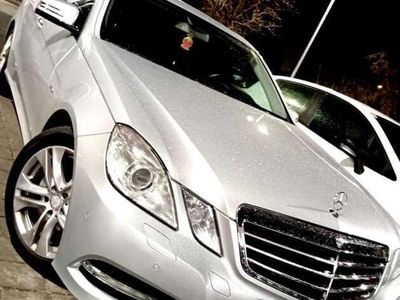 gebraucht Mercedes E220 CDI DPF BlueEFFICIENCY Automatik Avantgarde