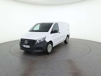 Weiß Gebraucht 2024 Mercedes Vito Van / Kleinbus | € 45.588 (Fairer Preis)