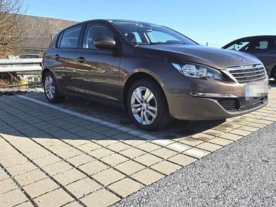 Gebraucht Peugeot 308 Active 116 PS (85 kW) 2014 Limousine
