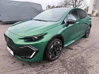 Neu Renault Clio V 115 PS (84 kW) 2026 Grün sonderlackierung Limousine