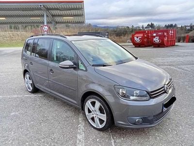 Gebraucht VW Touran 105 PS (77 kW) 2012 Grau Van / Kleinbus