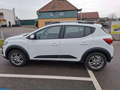 Weiß Gebraucht 2022 Dacia Sandero Comfort Limousine | € 13.500 (Guter Preis)