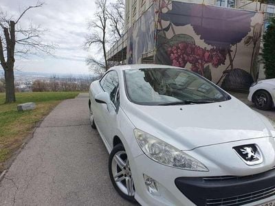 Weiß Gebraucht 2009 Peugeot 308 CC Active Cabrio | € 4.900