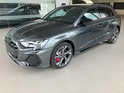 Mittelgrau metallicperleffekt Gebraucht 2025 Audi A3 Sportback e-tron S-Line Kleinwagen | € 39.888