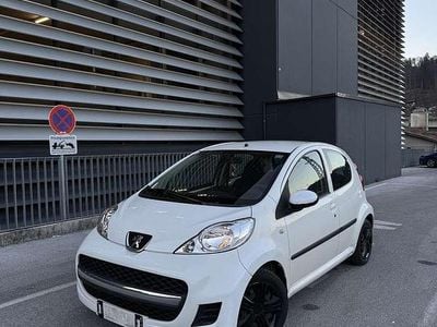 Gebraucht 2011 Peugeot 107 Kleinwagen | € 2.500