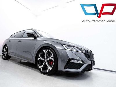 Grau Gebraucht 2024 Skoda Octavia RS Kombi | € 39.989 (Teuer)