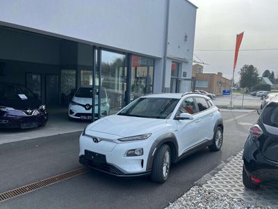 gebraucht Hyundai Kona Elektro 64kWh Level 5 mit 3 Phasig laden