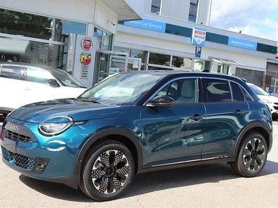 Neu Fiat 600 La Prima 101 PS (74 kW) 2025 Grün SUV