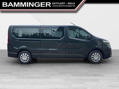 Grau Gebraucht 2024 Nissan Primastar Van / Kleinbus | € 42.900 (Teuer)