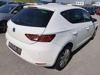 Weiß Gebraucht 2014 Seat Leon Reference Kleinwagen | € 2.990 (Superpreis)