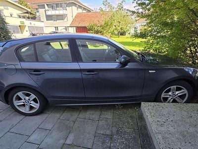 Grau Gebraucht 2004 BMW 120 M Sport Kleinwagen | € 1.300
