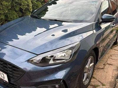 Blau Gebraucht 2018 Ford Focus ST-Line Limousine | € 9.500 (Superpreis)