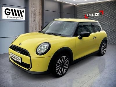 Gelb Gebraucht 2025 Mini Cooper Kleinwagen | € 29.900