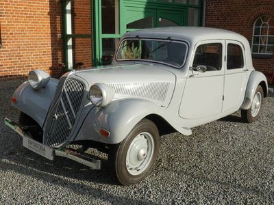 Grau Gebraucht 1955 Citroën Traction Avant Kombi | € 19.000