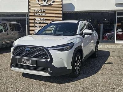 Weiß Gebraucht 2024 Toyota Corolla Cross Active SUV | € 37.990 (Fairer Preis)