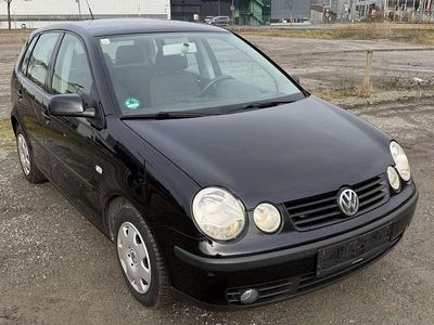 Schwarz Gebraucht 2002 VW Polo Limousine | € 5.980