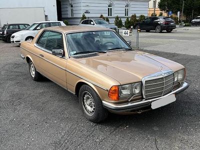 Gebraucht Mercedes 280 185 PS (136 kW) 1984 Gold Coupé