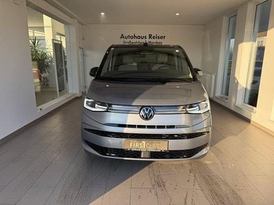 Neu VW Multivan Edition 177 PS (130 kW) 2025 Silber  metallic Van