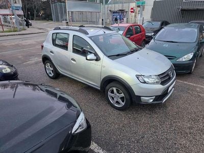 Gebraucht Dacia Sandero Prestige 90 PS (66 kW) 2014 Grau Limousine