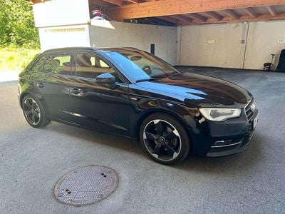 Schwarz Gebraucht 2015 Audi A3 Sportback Ambition Kleinwagen | € 14.399 (Fairer Preis)