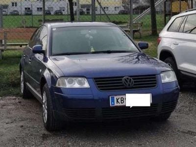 Blau Gebraucht 2003 VW Passat Limousine | € 700 (Superpreis)
