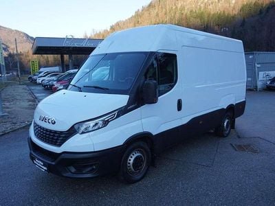 Gebraucht Iveco Daily 136 PS (100 kW) 2021 Weiß Van