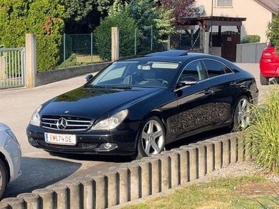 Schwarz Gebraucht 2005 Mercedes CLS320 Coupé | € 2.000