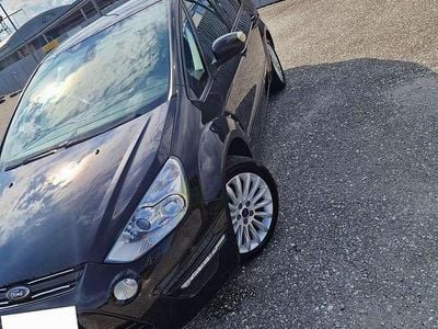 Schwarz Gebraucht 2014 Ford S-MAX Business Edition Van / Kleinbus | € 11.000 (Teuer)